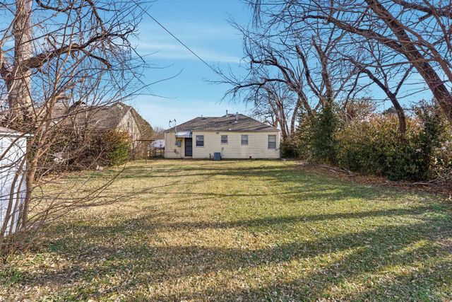 1607 N Erie Ave, Wichita, KS 67214