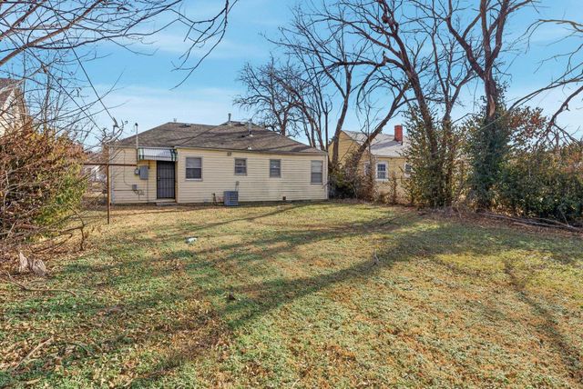 1607 N Erie Ave, Wichita, KS 67214