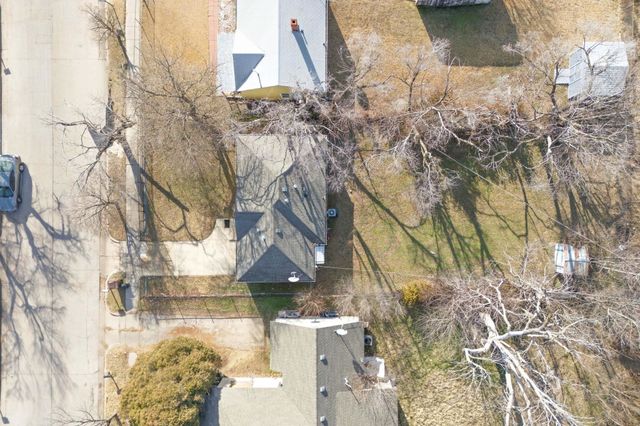 1607 N Erie Ave, Wichita, KS 67214