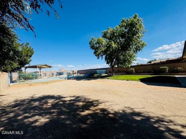 42636 Roadrunner Way, Lancaster, CA 93536