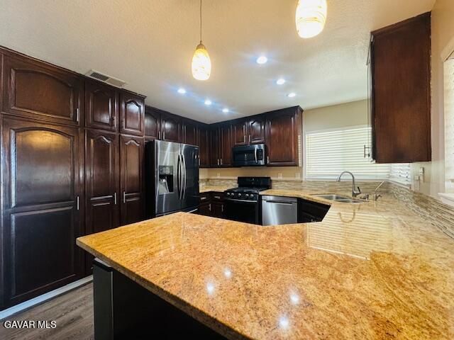 42636 Roadrunner Way, Lancaster, CA 93536