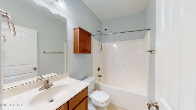 119 Boysenberry Fields Road, Maple Hill, NC 28454