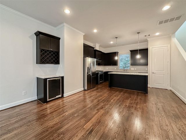 10 Hermann Park Court, Houston, TX 77021