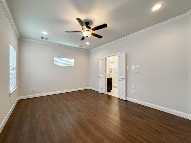 10 Hermann Park Court, Houston, TX 77021