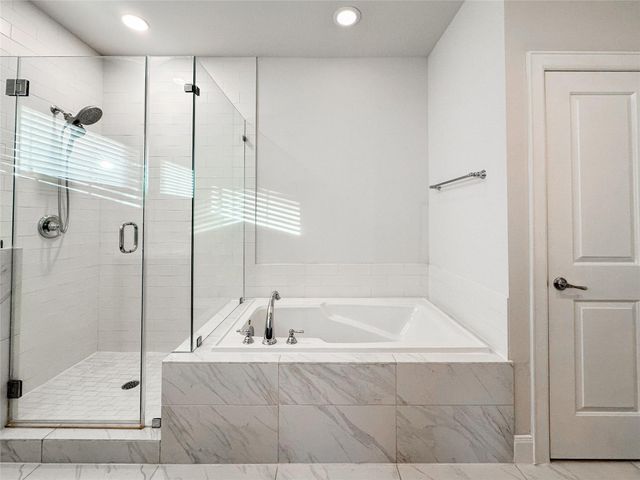 10 Hermann Park Court, Houston, TX 77021