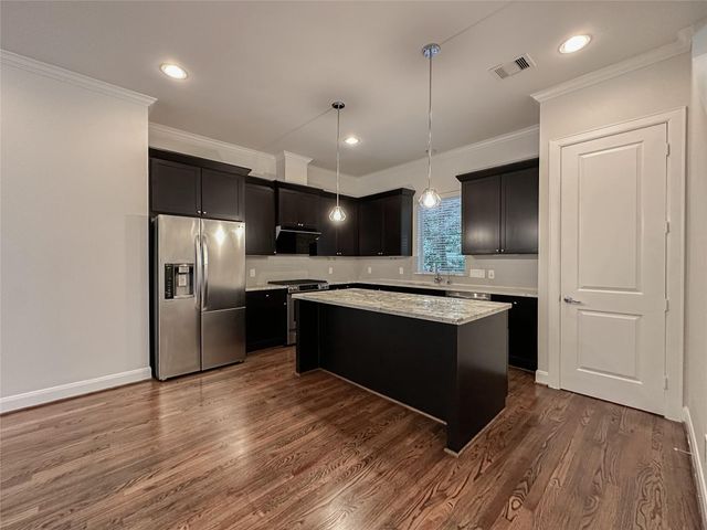 10 Hermann Park Court, Houston, TX 77021