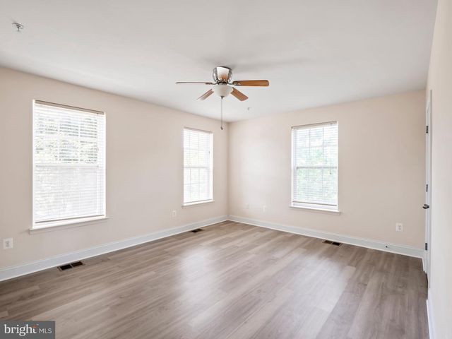 304 ORCHARD RIDGE DR, Gaithersburg, MD 20878