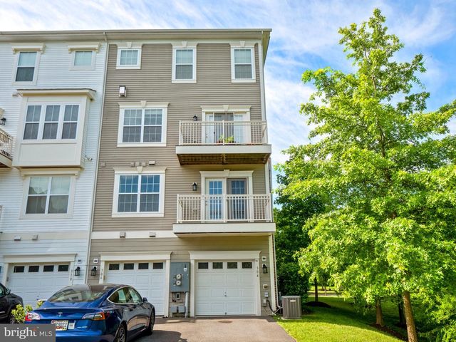 304 ORCHARD RIDGE DR, Gaithersburg, MD 20878