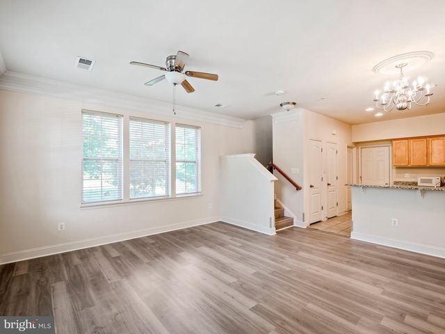 304 ORCHARD RIDGE DR, Gaithersburg, MD 20878