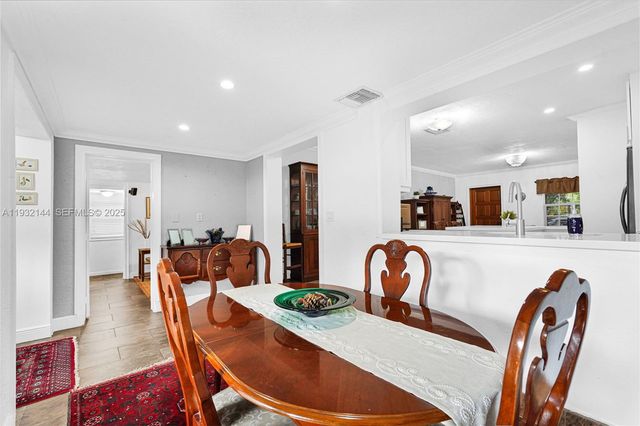 6266 SW 42nd St, South Miami, FL 33155