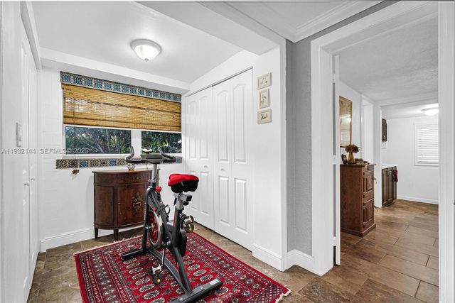 6266 SW 42nd St, South Miami, FL 33155