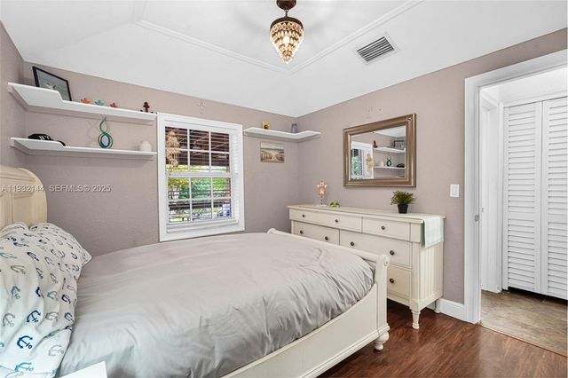 6266 SW 42nd St, South Miami, FL 33155