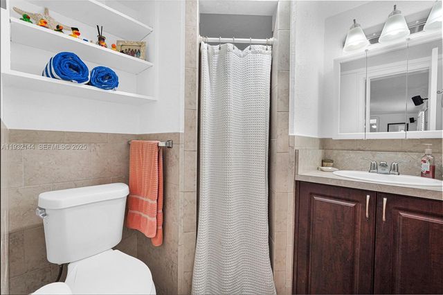 6266 SW 42nd St, South Miami, FL 33155