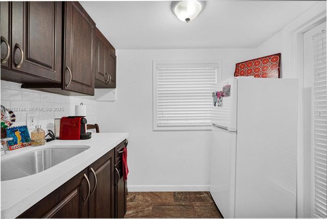 6266 SW 42nd St, South Miami, FL 33155