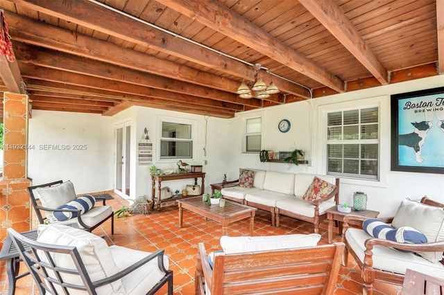 6266 SW 42nd St, South Miami, FL 33155