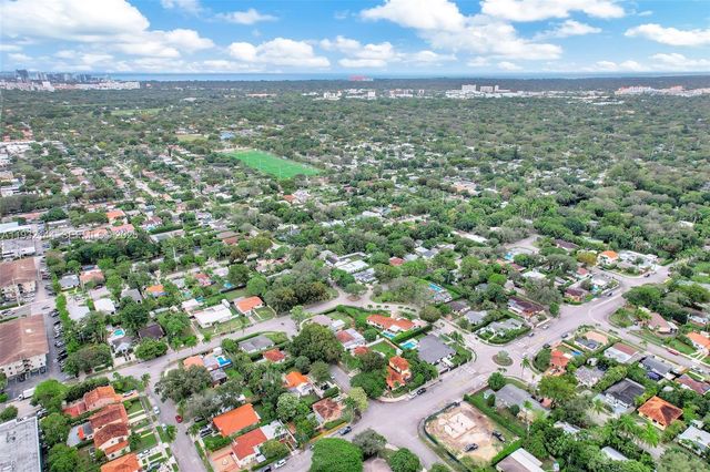 6266 SW 42nd St, South Miami, FL 33155