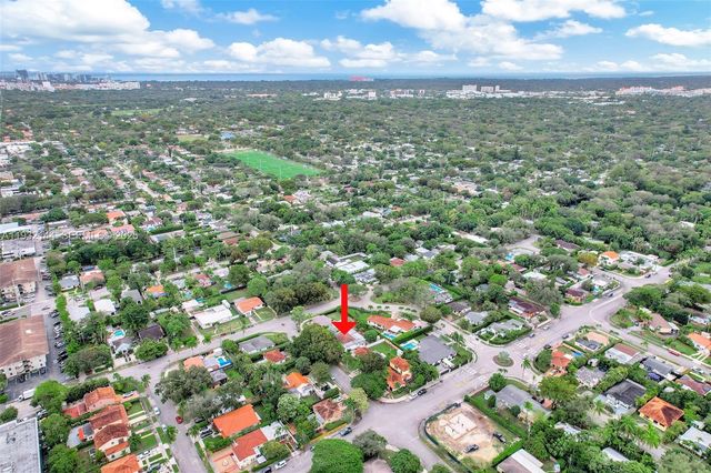 6266 SW 42nd St, South Miami, FL 33155