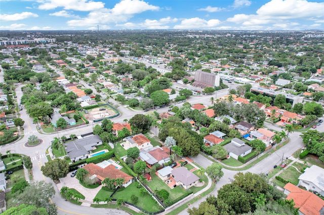 6266 SW 42nd St, South Miami, FL 33155