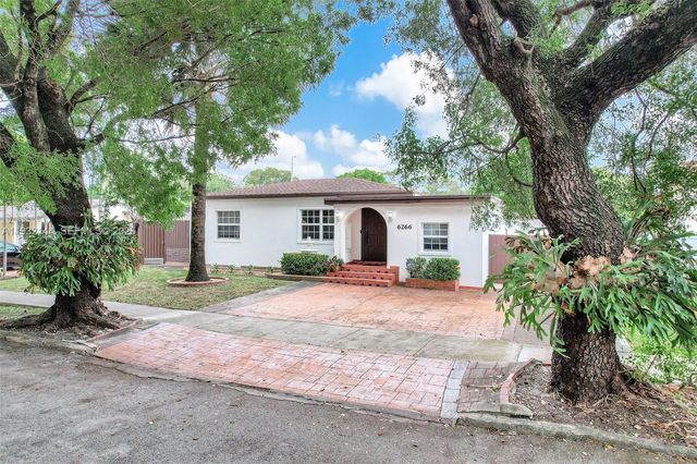 6266 SW 42nd St, South Miami, FL 33155