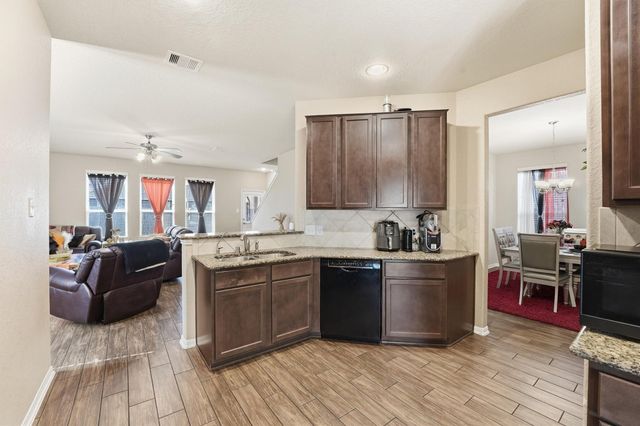 14706 Ruddy Duck Lane, Houston, TX 77049