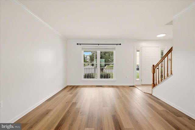 5710 RHODE ISLAND DR, Woodbridge, VA 22193