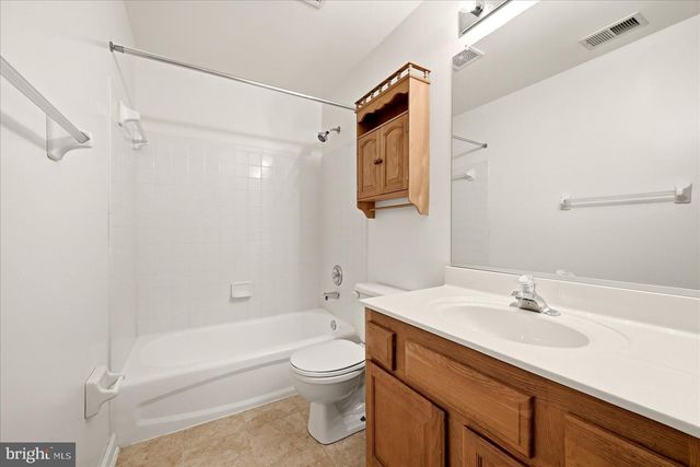 5710 RHODE ISLAND DR, Woodbridge, VA 22193