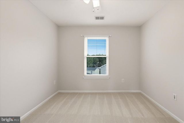 5710 RHODE ISLAND DR, Woodbridge, VA 22193