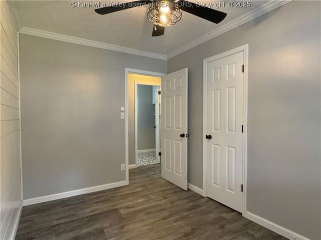 205 Sun Valley Drive, St Albans, WV 25177