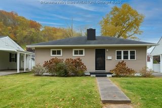 205 Sun Valley Drive, St Albans, WV 25177