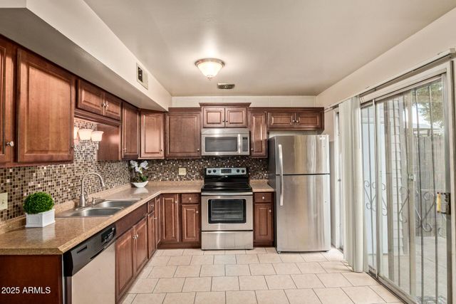 2535 W Rose Lane, Phoenix, AZ 85017