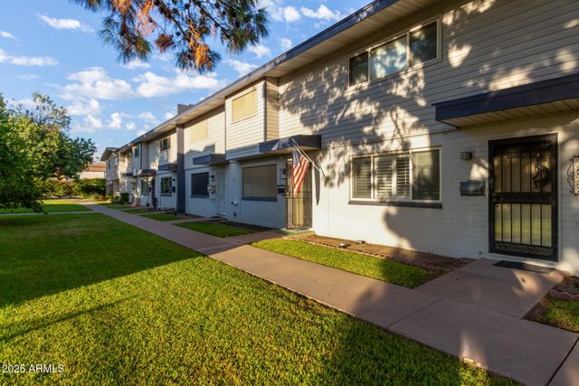 2535 W Rose Lane, Phoenix, AZ 85017