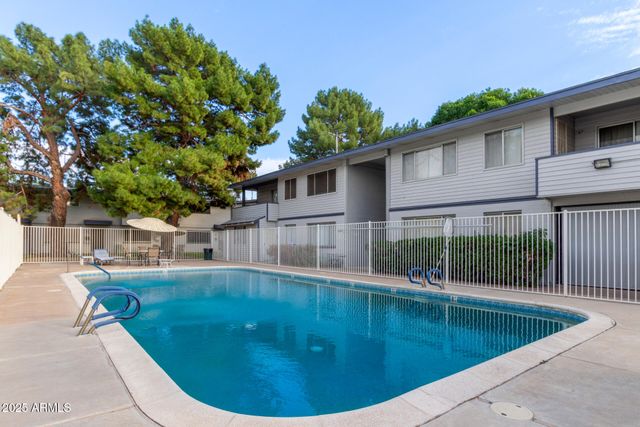 2535 W Rose Lane, Phoenix, AZ 85017