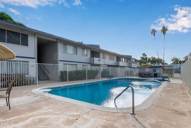 2535 W Rose Lane, Phoenix, AZ 85017