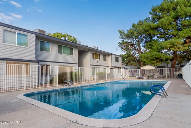 2535 W Rose Lane, Phoenix, AZ 85017