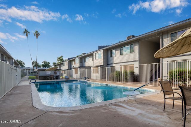 2535 W Rose Lane, Phoenix, AZ 85017