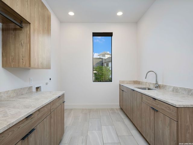 211 Wellesley Hill, San Antonio, TX 78231