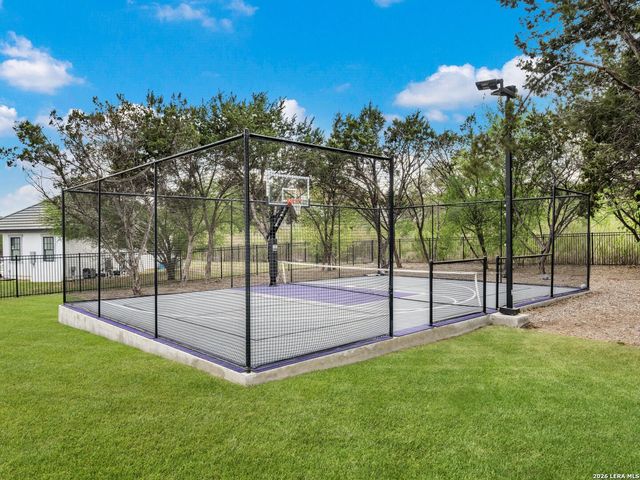 211 Wellesley Hill, San Antonio, TX 78231