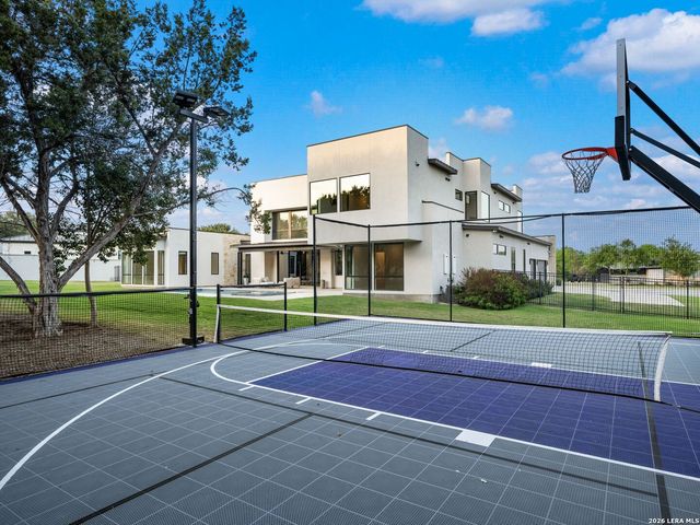 211 Wellesley Hill, San Antonio, TX 78231