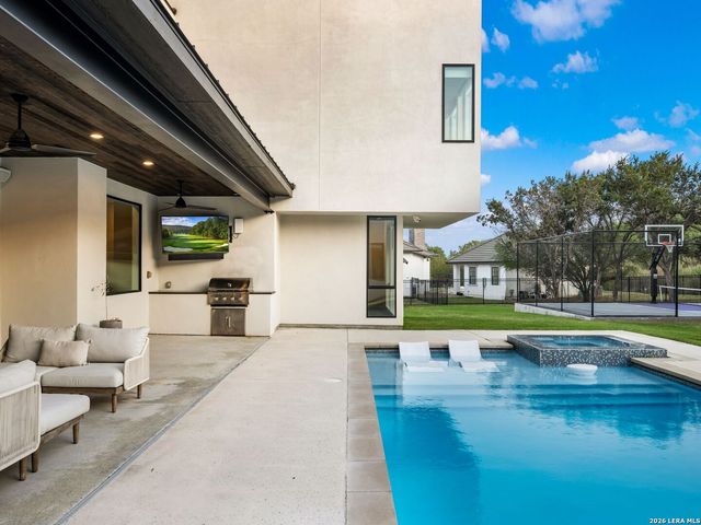 211 Wellesley Hill, San Antonio, TX 78231