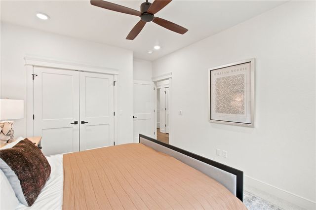105 NW Ozark Way, Bentonville, AR 72712