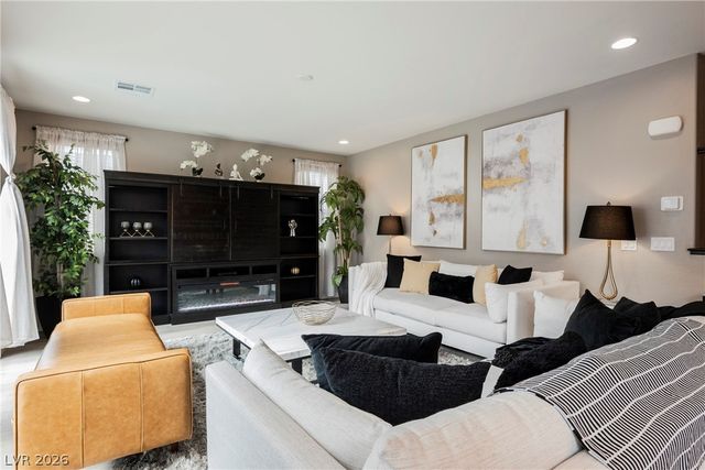 10145 Matter Overlook Drive, Las Vegas, NV 89178