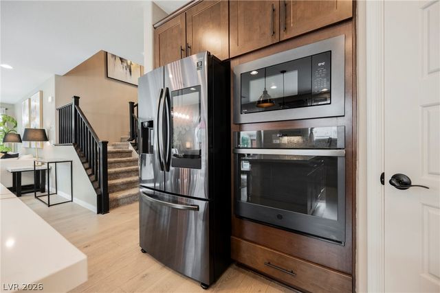 10145 Matter Overlook Drive, Las Vegas, NV 89178