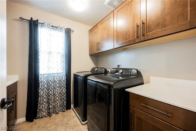 10145 Matter Overlook Drive, Las Vegas, NV 89178