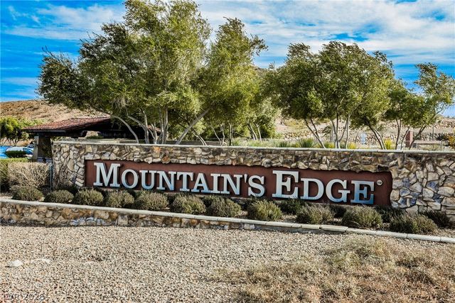 10145 Matter Overlook Drive, Las Vegas, NV 89178