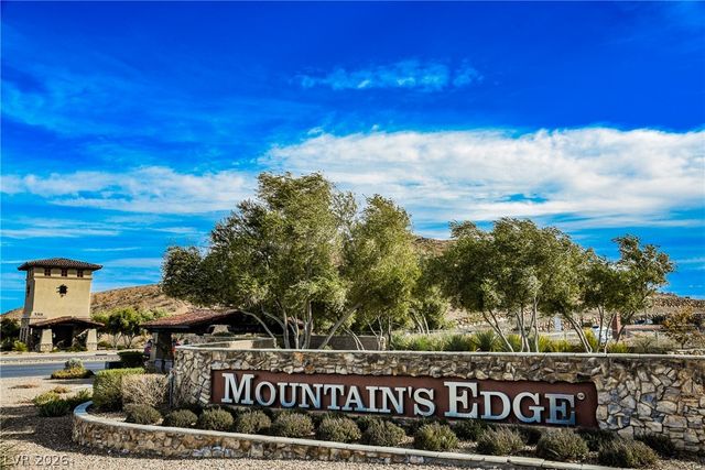 10145 Matter Overlook Drive, Las Vegas, NV 89178