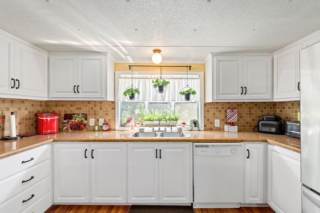 1837 W Cook Rd, Dothan, AL 36301