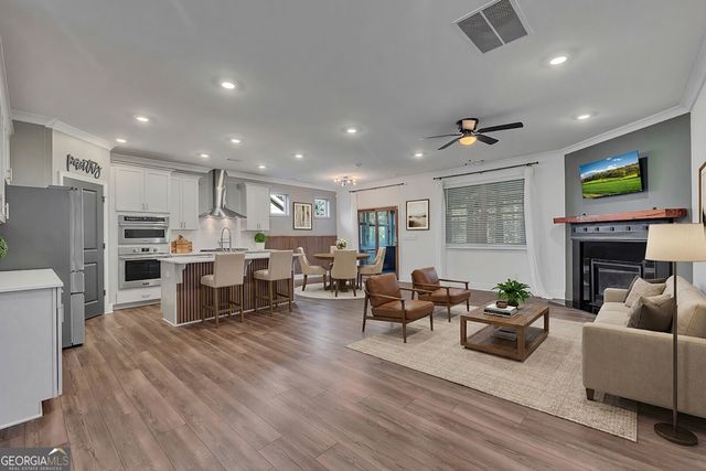 196 Hickory Bluffs Parkway, Canton, GA 30114