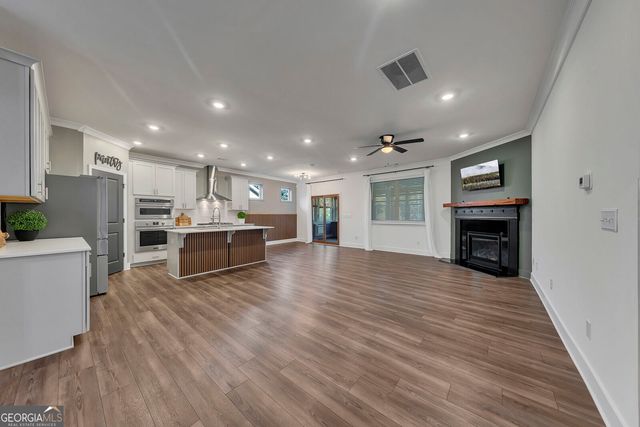 196 Hickory Bluffs Parkway, Canton, GA 30114