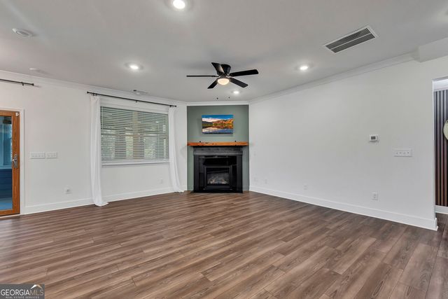 196 Hickory Bluffs Parkway, Canton, GA 30114