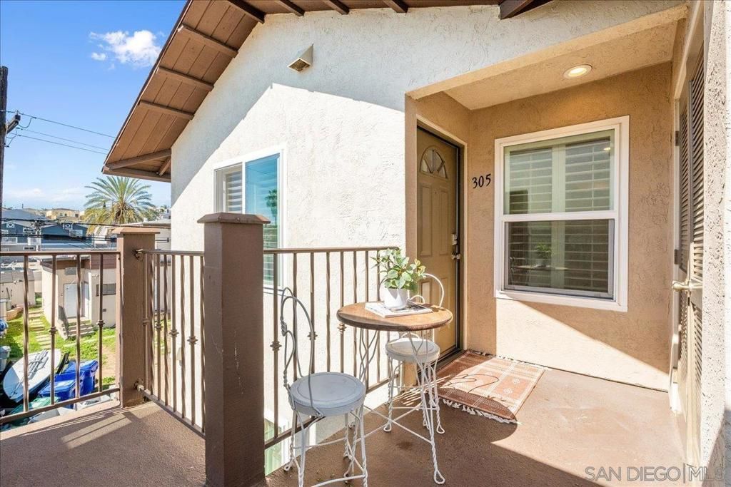 Image 16 of property listing at 2828 Famosa Blvd 305, San Diego, CA 92107